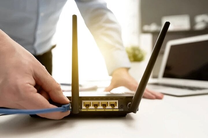 Hướng dẫn bạn cách tối ưu hóa vùng phủ sóng tín hiệu Wifi tại nhà đơn giản- Ảnh 1.