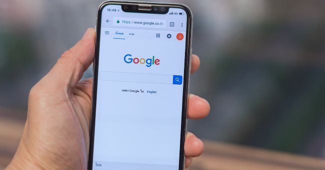 Google mobile search cập nhật tính năng cuộn liên tục