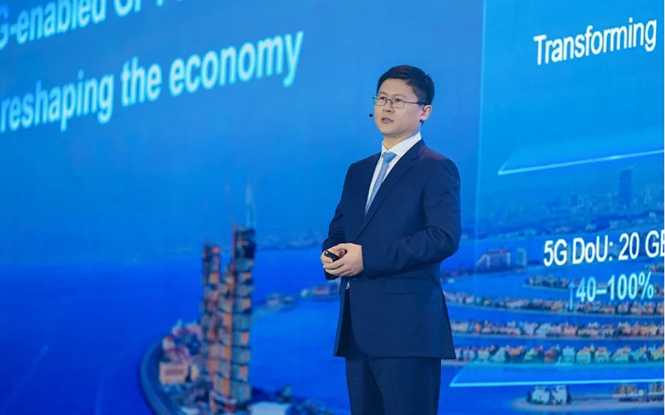 Ông Li Peng, Phó chủ tịch Huawei, tại sự kiện MBBF 2023. Ảnh: Huawei