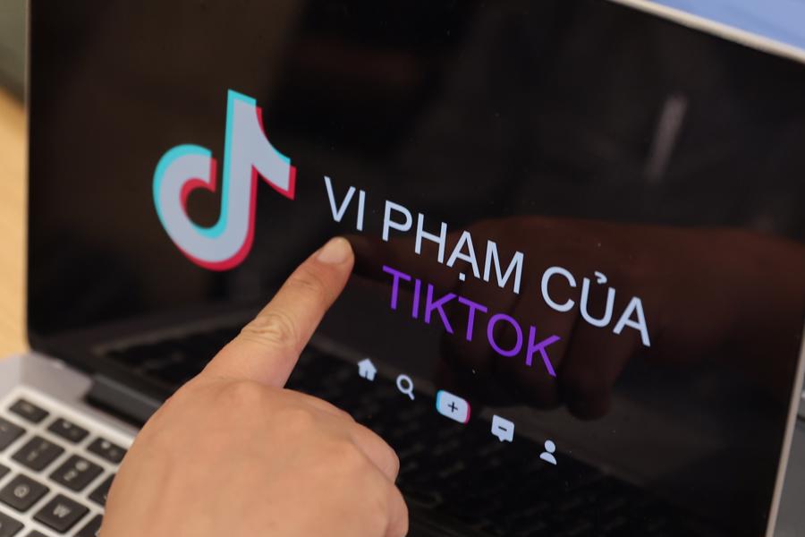 TikTok đã chặn, gỡ bỏ hàng trăm link vi phạm, thông tin sai sự thật - Ảnh 1