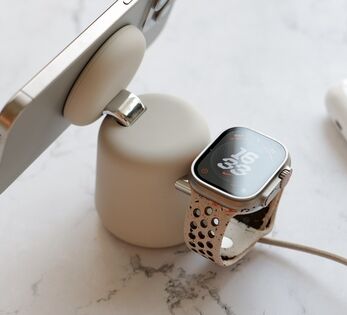 Sạc Apple Watch thế nào cho hợp lý?