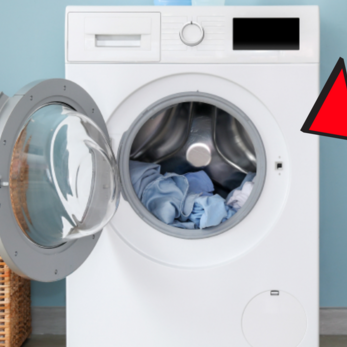 5 thói quen tưởng chừng vô hại nhưng lại đang "giết chết" máy giặt cửa ngang, khiến quần áo càng giặt càng bẩn
