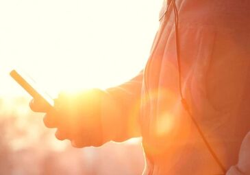 Điện thoại dễ hỏng hơn trong mùa nắng nóng? Đây là những điều cần tránh
