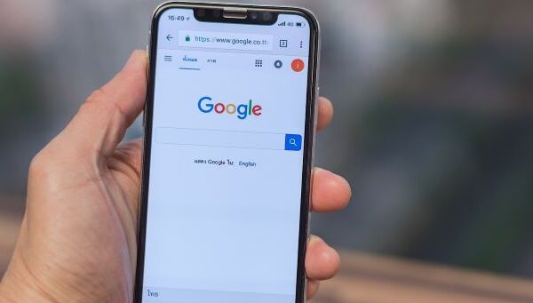 Google mobile search cập nhật tính năng cuộn liên tục