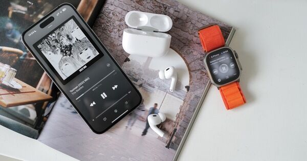 Apple chính thức “mở khoá” 2 tính năng này cho người dùng AirPods và Watch tại Việt Nam
