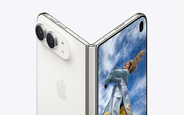 iPhone Duo đắt gần 2.000 USD, Apple đang bán một chiếc điện thoại hay một chiếc máy tính mini?