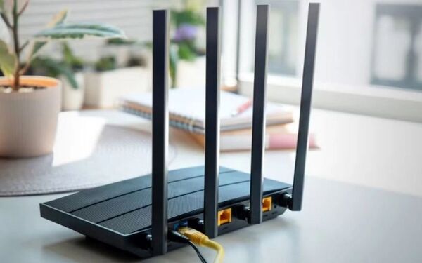 Nên dùng Wi-Fi hay cắm dây mạng Ethernet cho Smart TV? Câu trả lời có thể khiến nhiều người bất ngờ