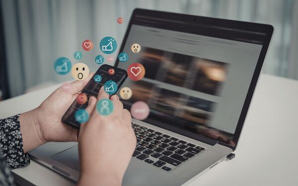Chia sẻ bài báo lên Facebook thế nào để không bị phạt 30 triệu đồng?