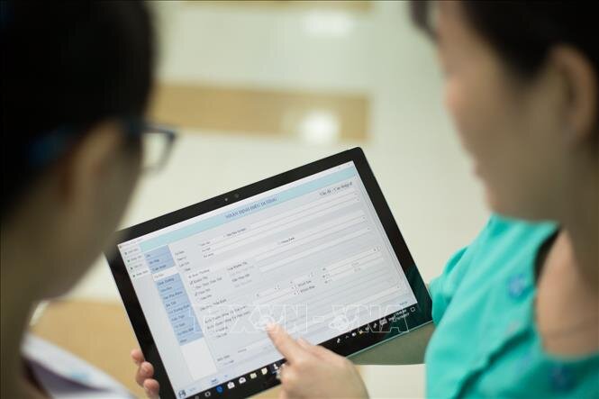 Kỷ nguyên số trong y tế: EHR và sự đổi mới trong quản lý bệnh án