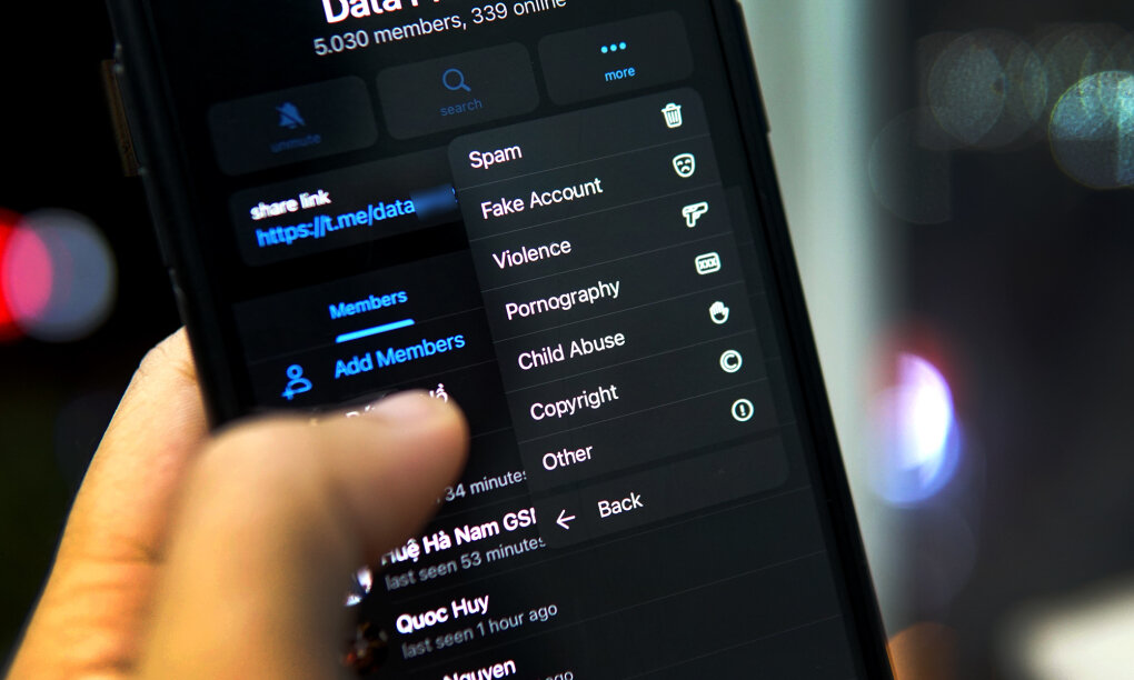 Giao diện báo cáo nội dung vi phạm trên Telegram. Ảnh: Lưu Quý