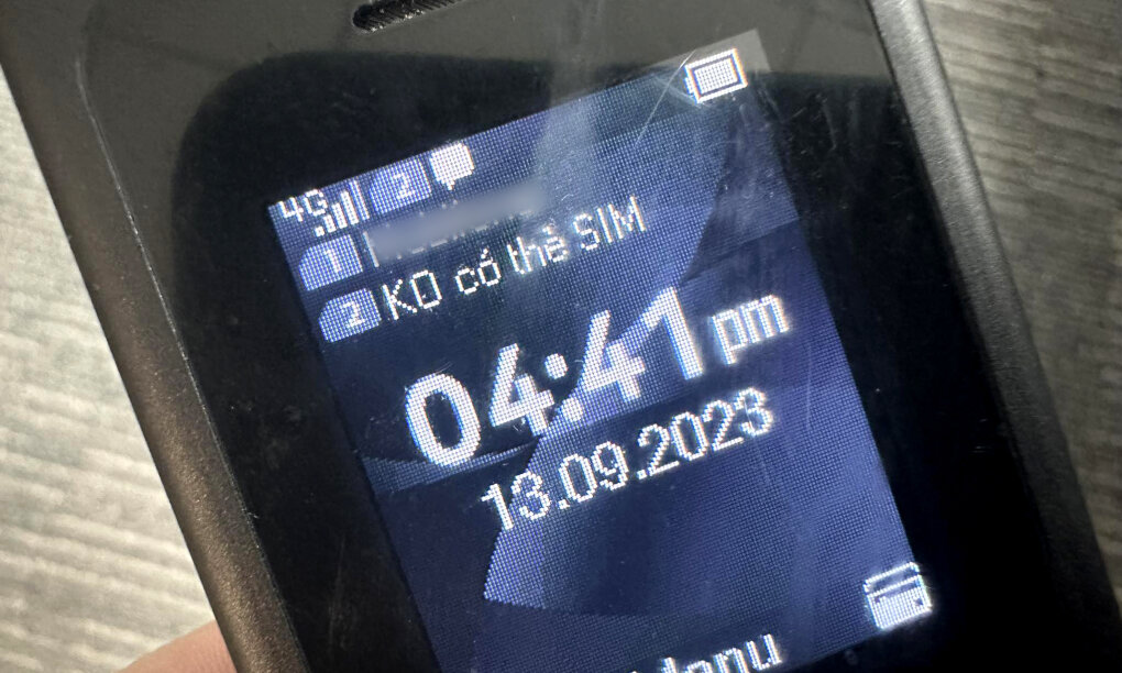 Một điện thoại hiện cột sóng 4G