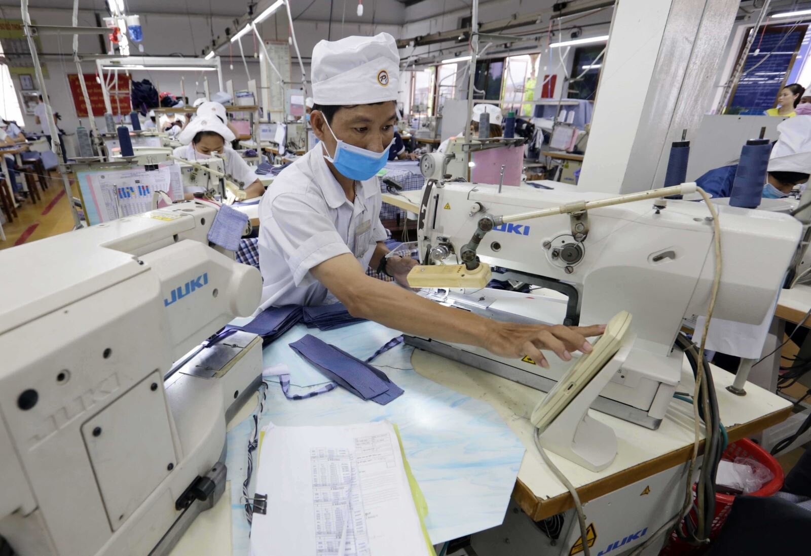 Chuyển đổi số là con đường tất yếu giúp phát triển doanh nghiệp_Ảnh: most.gov.vn