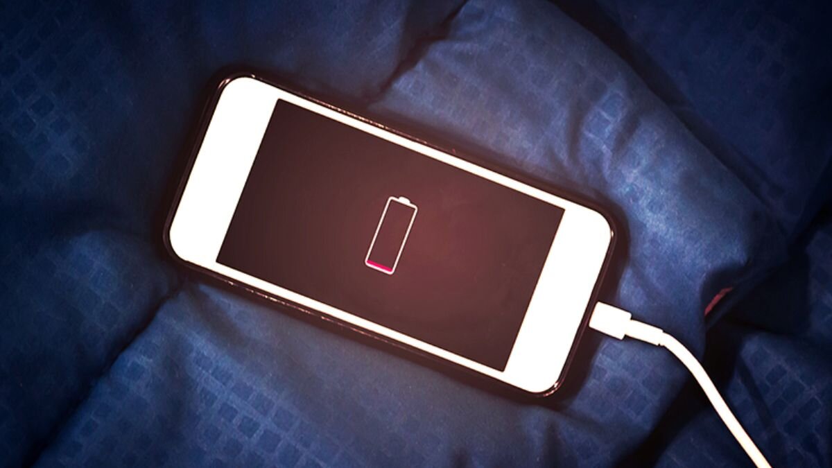 Chuyên gia "bóc trần" 3 thói quen sạc pin khiến bạn vứt cả chục triệu qua cửa sổ- Ảnh 2.